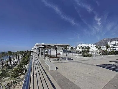 Duplex Apartment On The Beach 71 マルベーリャ スペイン